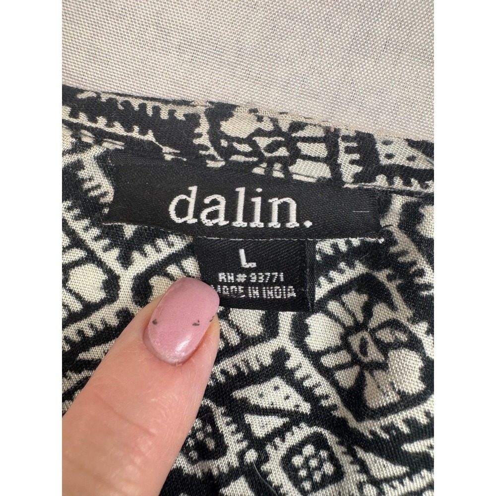 dalin. Tunic Top Black White Print with Turquoise Beaded V-Neckline Size Large - Picture 4 of 13